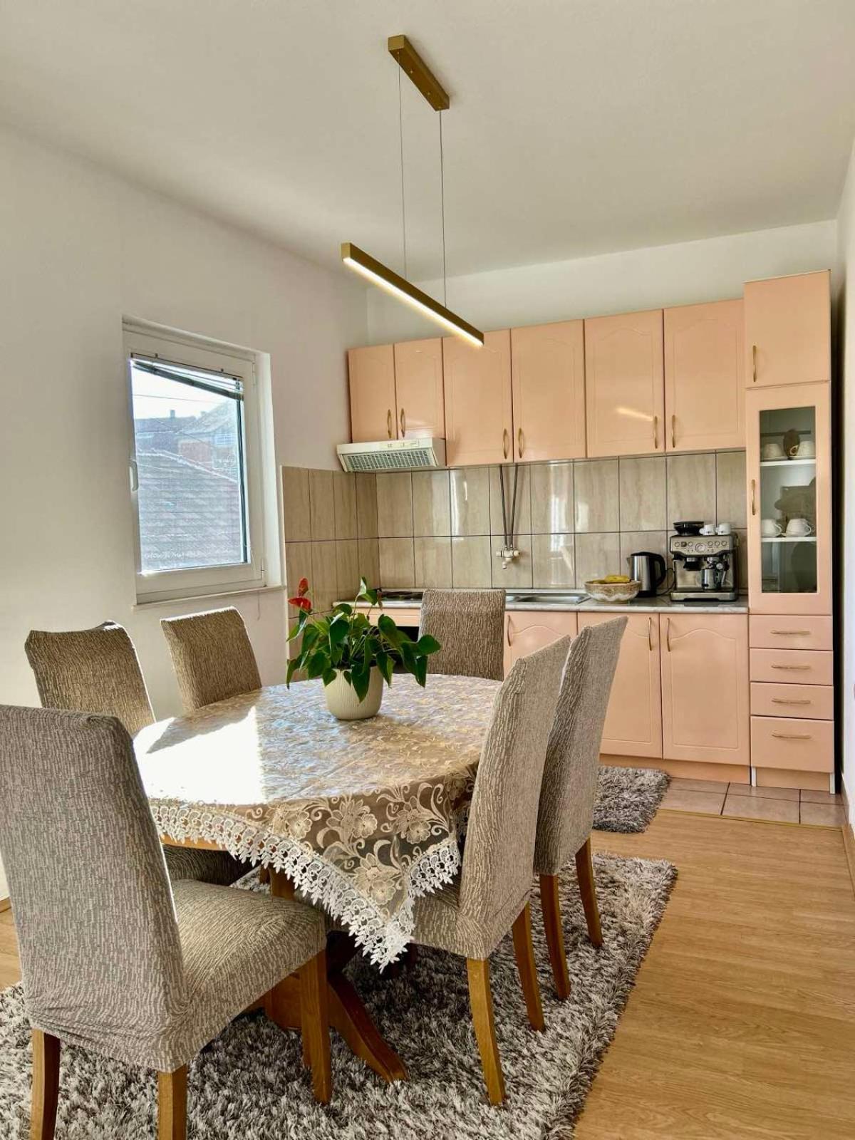 Apartmani Andric 트레빈예 외부 사진